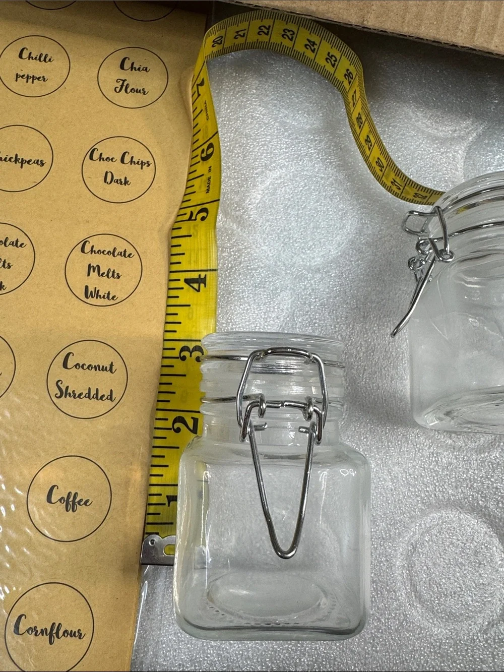 Kamota Clear Glass spice jars flip top clamp Jars case of 30 NWT
